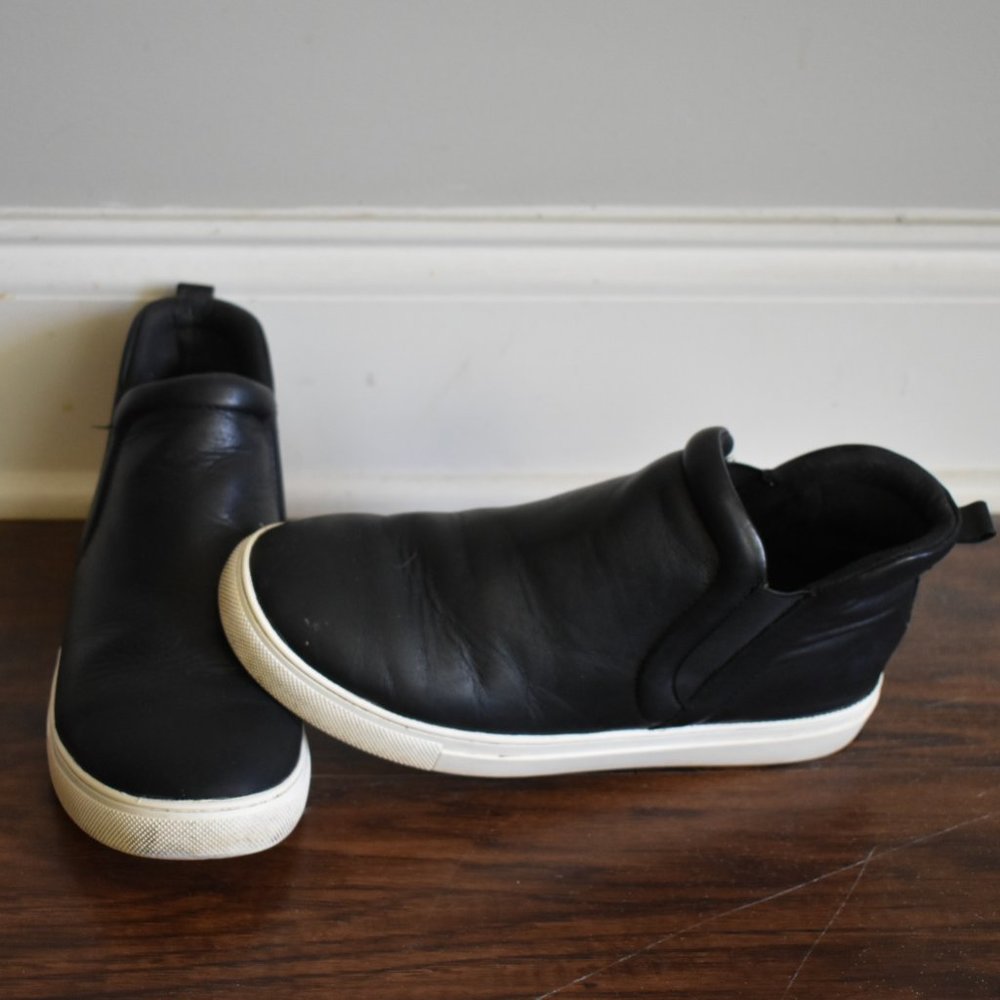 Black Sneakers